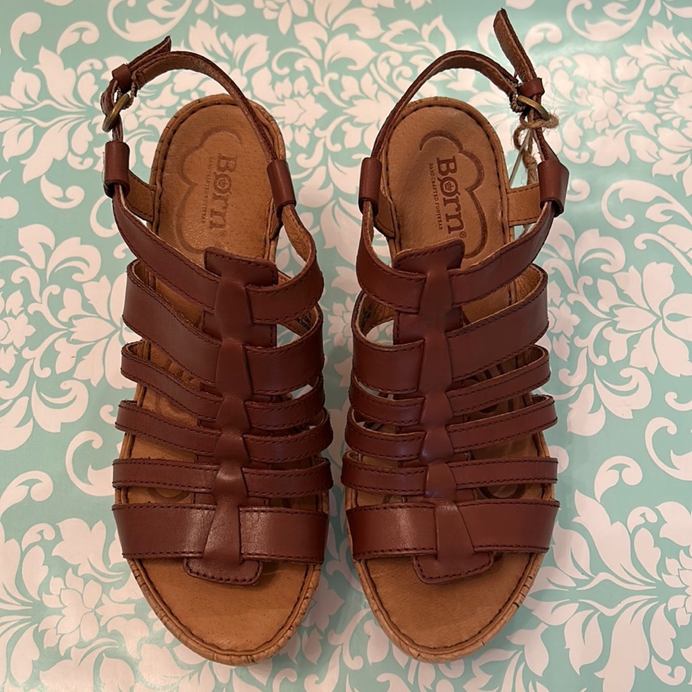 BORN Wedge sandals 8